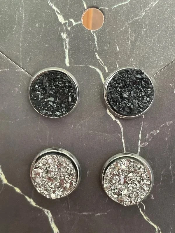 Lot de 2 paires de boucles d’oreilles style druzy noir et argenté